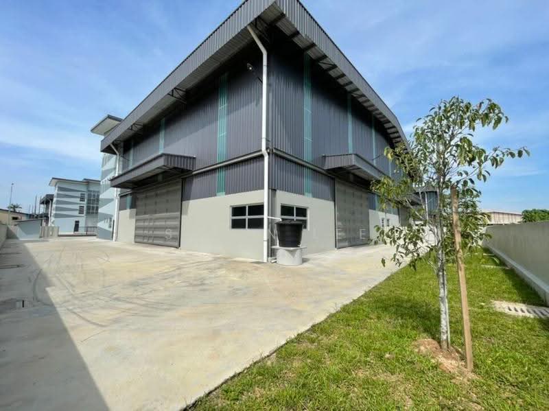 Kilang Berkembar untuk Disewa di Seksyen 35 (Shah Alam) - Shaun Lee - Exterior - PropertyGuru.com.my