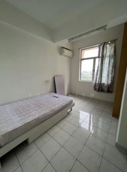 Pangsapuri untuk Disewa di Taman Jubilee Phase 5 - Boon Siew - Bedroom - PropertyGuru.com.my