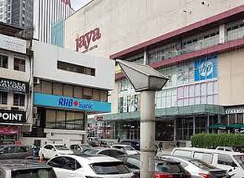 Rumah Berkembar untuk Dijual di Seksyen 12 (Petaling Jaya) - Lenz Tee - Exterior - PropertyGuru.com.my