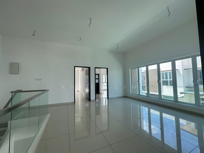 Rumah Berkembar untuk Dijual di Taman Ponderosa (Johor Bahru) - Angel Lim - Living Room - PropertyGuru.com.my