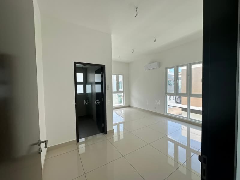 Rumah Berkembar untuk Dijual di Taman Ponderosa (Johor Bahru) - Angel Lim - Interior - PropertyGuru.com.my