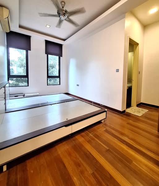 Semi-Detached House for Sale in Seri Kembangan (Selangor) - Lily Siow - Bedroom - PropertyGuru.com.my