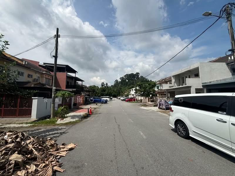 2-storey Terraced House for Sale in Taman Puncak Jalil (Seri Kembangan) - Raymond Chong - Exterior - PropertyGuru.com.my