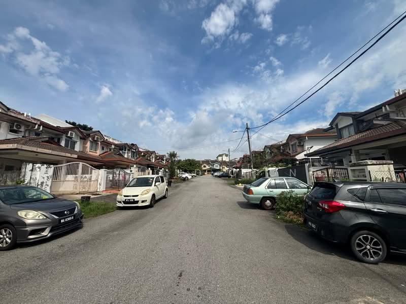 2-storey Terraced House for Sale in Taman Puncak Jalil (Seri Kembangan) - Raymond Chong - Exterior - PropertyGuru.com.my