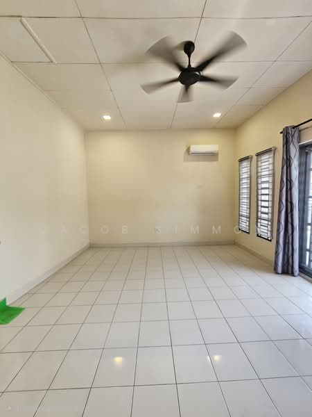 2-storey Terraced House for Sale in Bandar Baru Salak Tinggi (Sepang) - Jacob Simmon - Living Room - PropertyGuru.com.my