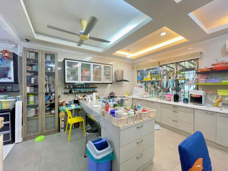 Rumah Teres 2 Tingkat untuk Dijual di Taman Mutiara Indah (Puchong) - Sa'a Nordin - Kitchen - PropertyGuru.com.my