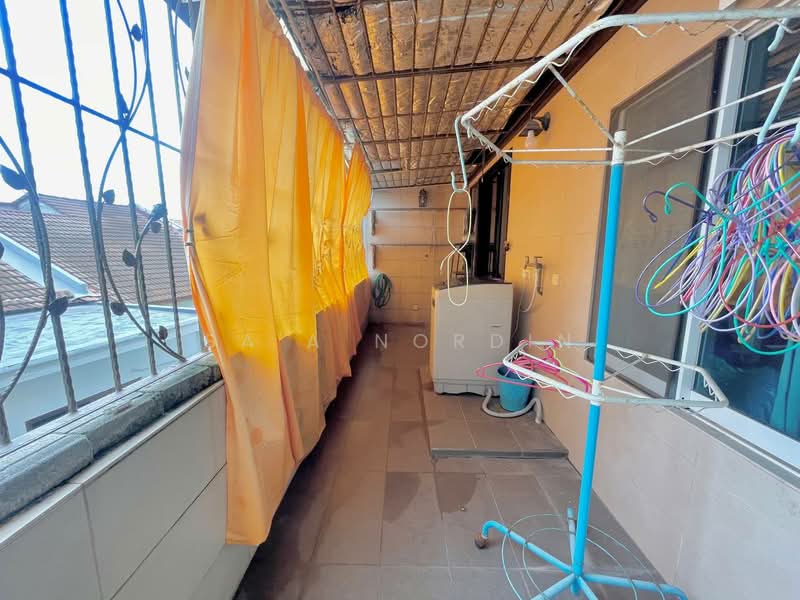Rumah Teres 2 Tingkat untuk Dijual di Taman Mutiara Indah (Puchong) - Sa'a Nordin - Balcony - PropertyGuru.com.my