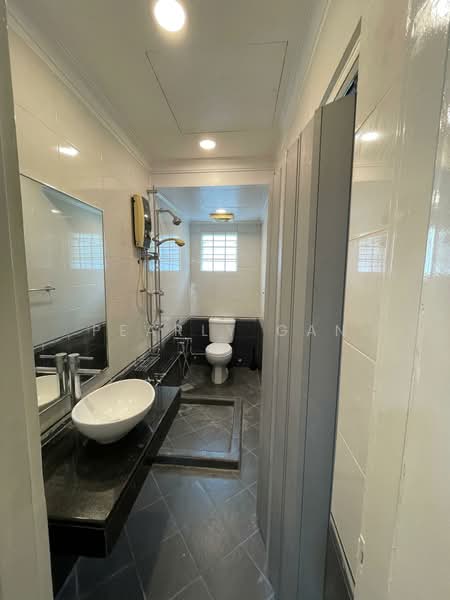 Rumah Teres 2 Tingkat untuk Dijual di Usj 5 (Subang Jaya) - Pearly Gan - Bathroom - PropertyGuru.com.my