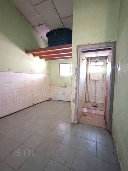 Shop for Sale in Taman Pendamar Indah (Klang) - Eunice Lim - Kitchen - PropertyGuru.com.my