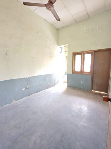 Shop for Sale in Taman Pendamar Indah (Klang) - Eunice Lim - Interior - PropertyGuru.com.my
