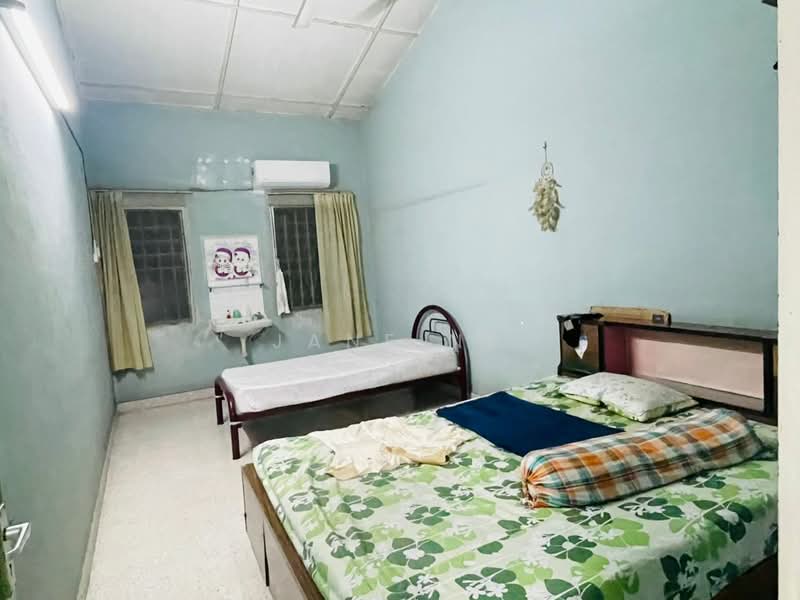 Rumah Teres untuk Dijual di Taman Tan Sai Gin (Bukit Mertajam) - Jane Ng - Bedroom - PropertyGuru.com.my