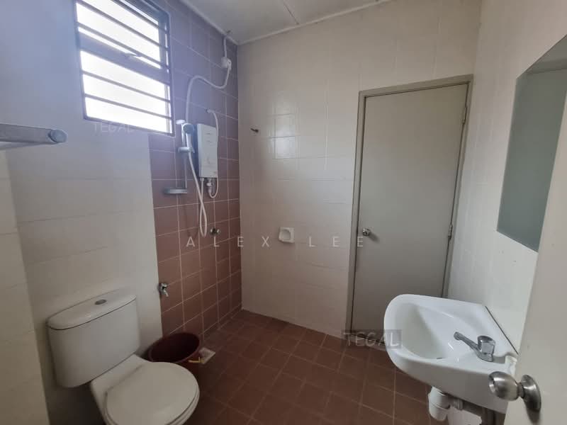 Terraced House for Rent in Bandar Puteri Klang (Klang) - Alex Lee - Bathroom - PropertyGuru.com.my