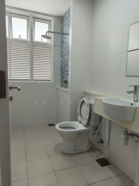 Kondominium untuk Disewa di 28 Dutamas - KC Chong - Bathroom - PropertyGuru.com.my