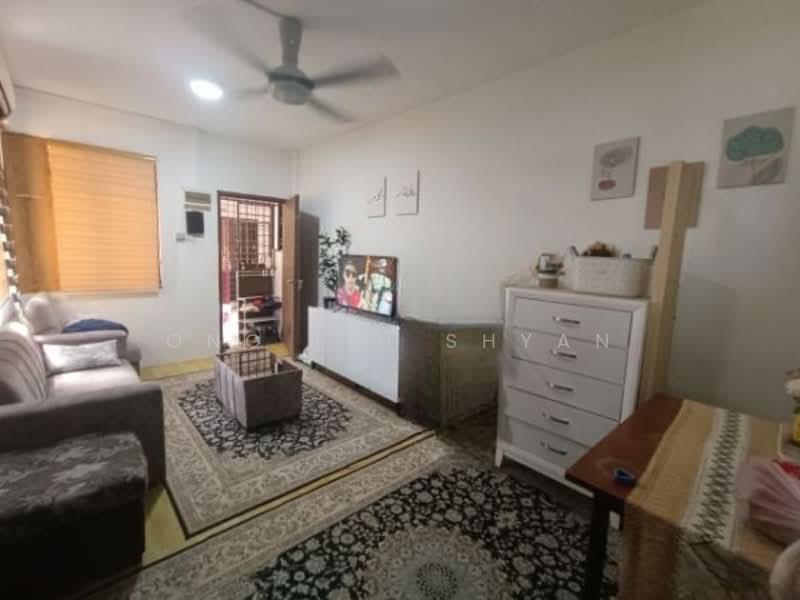 Flat for Sale at Jentayu - Ong Lih Shyan - Living Room - PropertyGuru.com.my