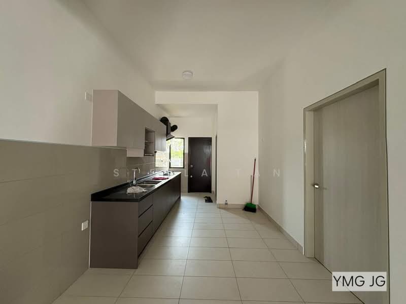 Rumah Teres 2 Tingkat untuk Disewa di Bandar Bukit Raja (Klang) - Stella Tan - Kitchen - PropertyGuru.com.my