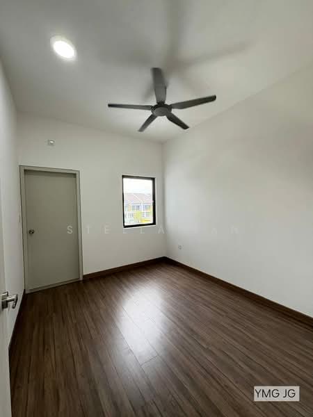 Rumah Teres 2 Tingkat untuk Disewa di Bandar Bukit Raja (Klang) - Stella Tan - Bedroom - PropertyGuru.com.my