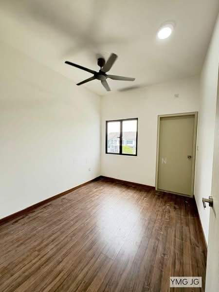 Rumah Teres 2 Tingkat untuk Disewa di Bandar Bukit Raja (Klang) - Stella Tan - Bedroom - PropertyGuru.com.my