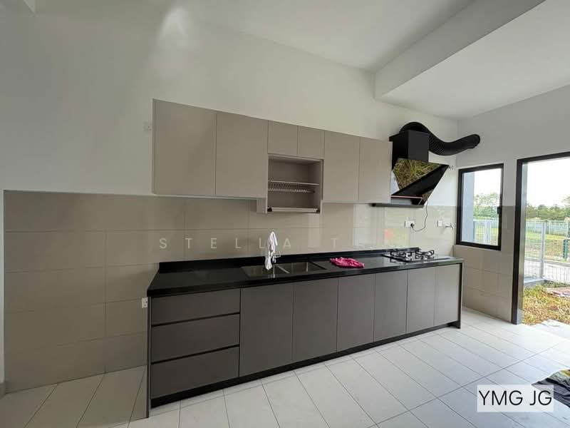 Rumah Teres 2 Tingkat untuk Disewa di Bandar Bukit Raja (Klang) - Stella Tan - Kitchen - PropertyGuru.com.my