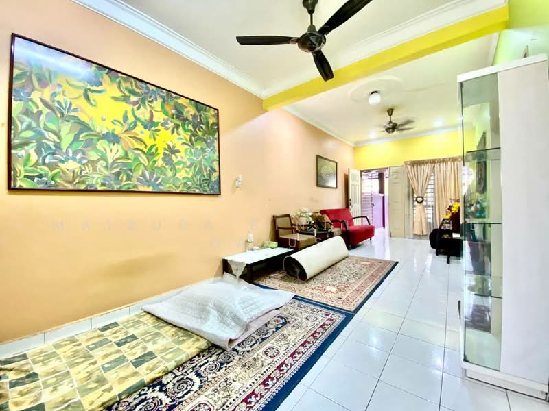 Rumah Teres 1 Tingkat untuk Dijual di Taman Pelangi Semenyih (Semenyih) - Maizura binti Mohd Darus - Living Room - PropertyGuru.com.my