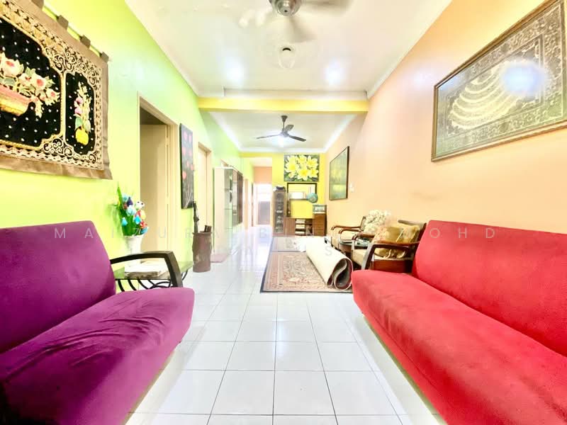 Rumah Teres 1 Tingkat untuk Dijual di Taman Pelangi Semenyih (Semenyih) - Maizura binti Mohd Darus - Living Room - PropertyGuru.com.my