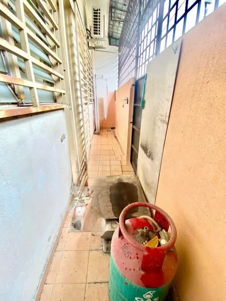 Rumah Teres 1 Tingkat untuk Dijual di Taman Pelangi Semenyih (Semenyih) - Maizura binti Mohd Darus - Corridor - PropertyGuru.com.my