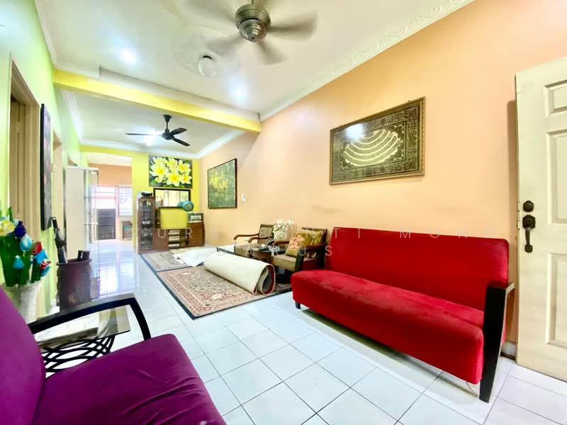 Rumah Teres 1 Tingkat untuk Dijual di Taman Pelangi Semenyih (Semenyih) - Maizura binti Mohd Darus - Living Room - PropertyGuru.com.my