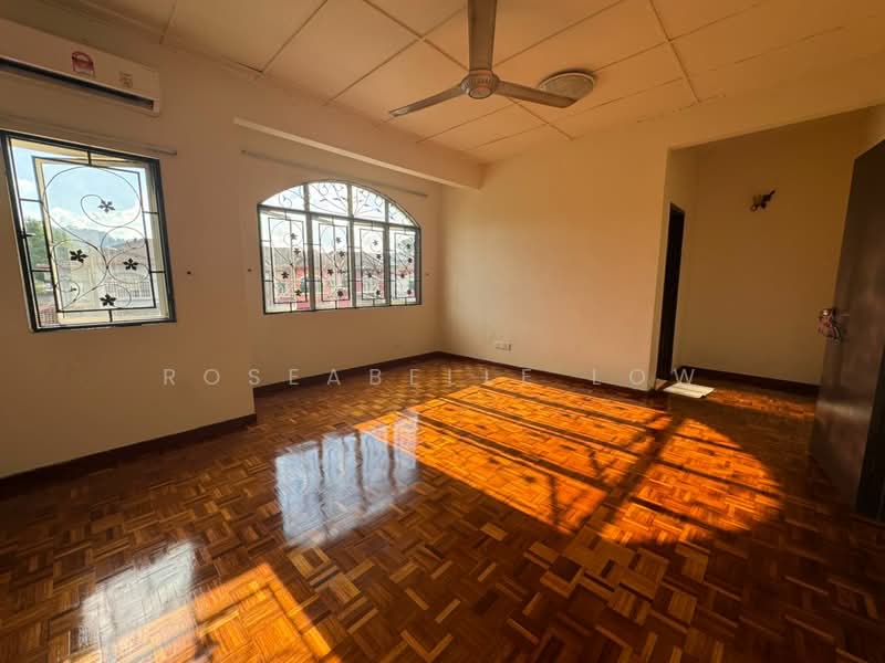 2-storey Terraced House for Sale in Bandar Putra Permai (Seri Kembangan) - Roseabelle Low - Interior - PropertyGuru.com.my