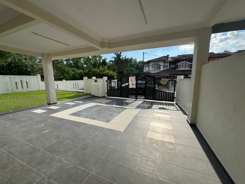 2-storey Terraced House for Sale in Bandar Putra Permai (Seri Kembangan) - Roseabelle Low - Exterior - PropertyGuru.com.my