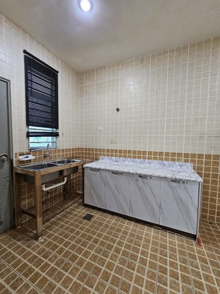 2-storey Terraced House for Rent in Bandar Warisan Puteri (Seremban) - Jacob Simmon - Kitchen - PropertyGuru.com.my