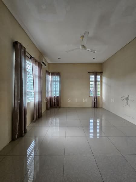 2-storey Terraced House for Rent in Bandar Warisan Puteri (Seremban) - Jacob Simmon - Living Room - PropertyGuru.com.my