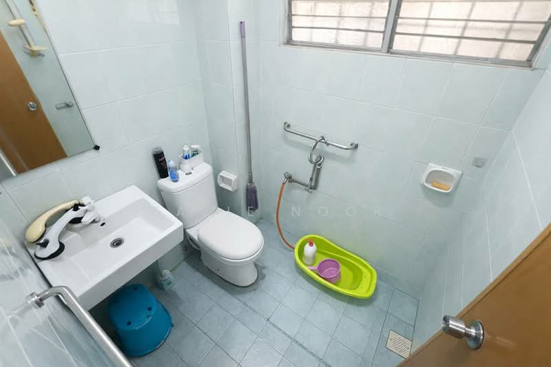 2-storey Terraced House for Sale in Rawang (Selangor) - Fazie Noor - Bathroom - PropertyGuru.com.my