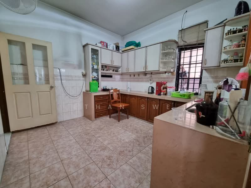 Semi-Detached House for Sale in Sungai Buloh (Selangor) - Ethan Swe - Kitchen - PropertyGuru.com.my