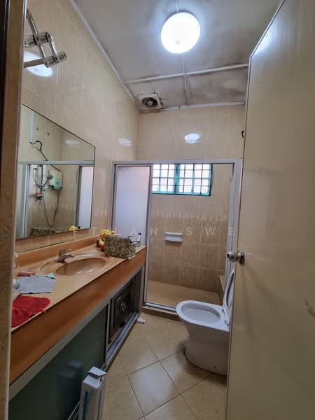 Semi-Detached House for Sale in Sungai Buloh (Selangor) - Ethan Swe - Bathroom - PropertyGuru.com.my