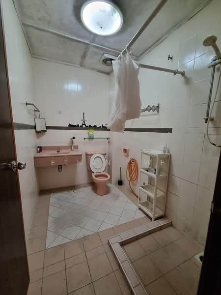 Semi-Detached House for Sale in Sungai Buloh (Selangor) - Ethan Swe - Bathroom - PropertyGuru.com.my