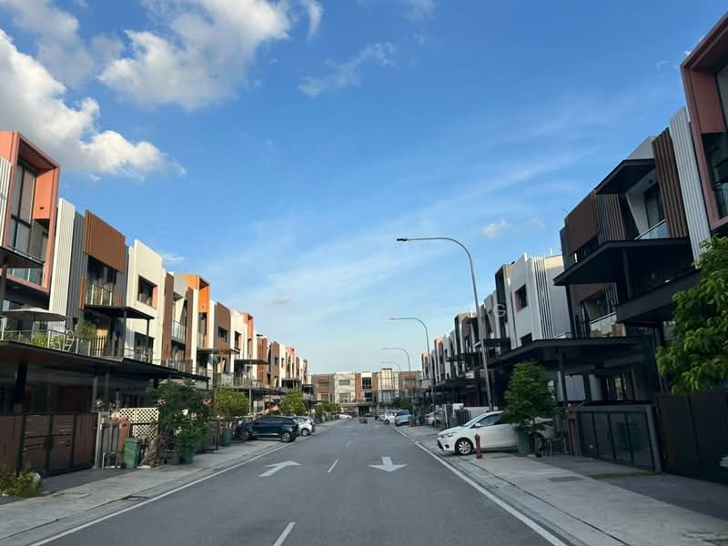 Townhouse for Rent in BANDAR PUCHONG JAYA (Puchong) - Felix Wong - Exterior - PropertyGuru.com.my