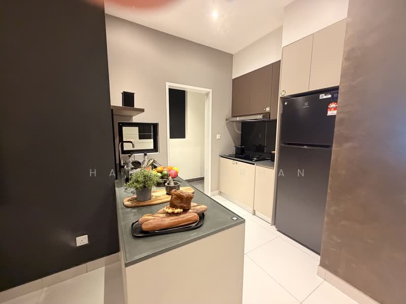 Service Residence for Sale at The Aldenz - Hanah Burhan - Kitchen - PropertyGuru.com.my