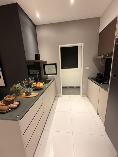 Service Residence for Sale at The Aldenz - Hanah Burhan - Kitchen - PropertyGuru.com.my