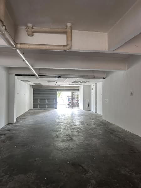Shop for Rent in Cheras (Selangor) - Kelly Yong Lee Ming - Entrance - PropertyGuru.com.my