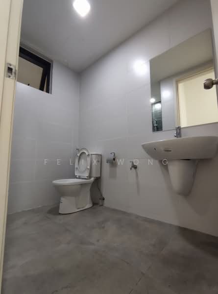 Service Residence for Rent at Pearl Suria - Felix Wong - Bathroom - PropertyGuru.com.my