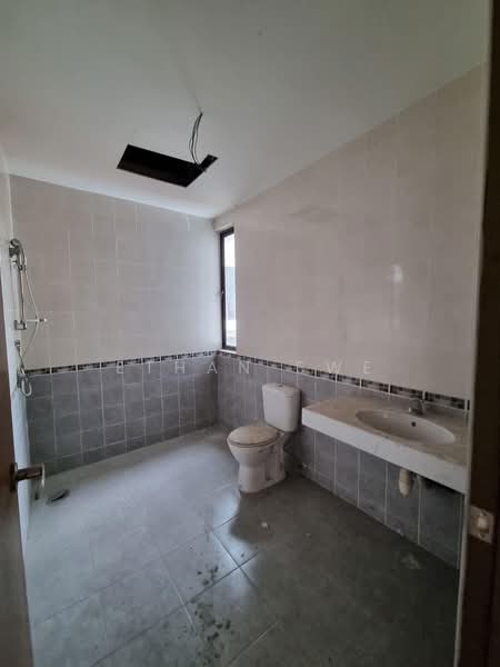 Bungalow for Sale in Bukit Rahman Putra (Sungai Buloh) - Ethan Swe - Bathroom - PropertyGuru.com.my