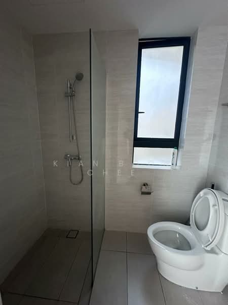Servis Apartment untuk Disewa di Aradia Residence @ Lake City KL North - Kian Boon Chee - Bathroom - PropertyGuru.com.my