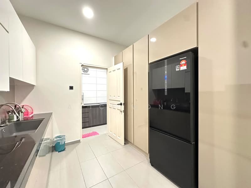 1-storey Terraced House for Sale in Taman Perling (Perling) - Alice Wong - Kitchen - PropertyGuru.com.my