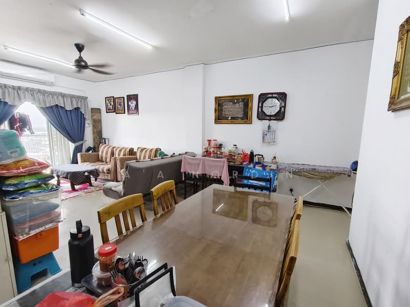 Servis Apartment untuk Disewa di Suri Puteri - Sa'a Nordin - Living Room - PropertyGuru.com.my