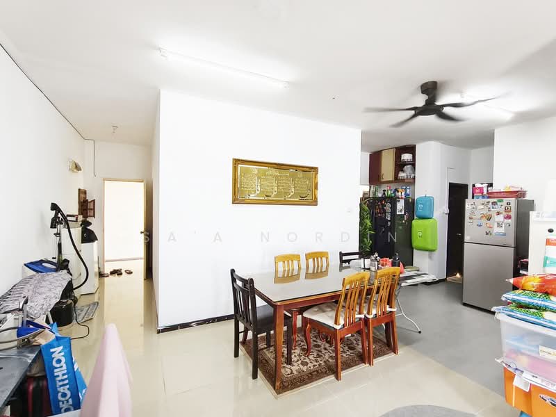 Servis Apartment untuk Disewa di Suri Puteri - Sa'a Nordin - Dining Room - PropertyGuru.com.my