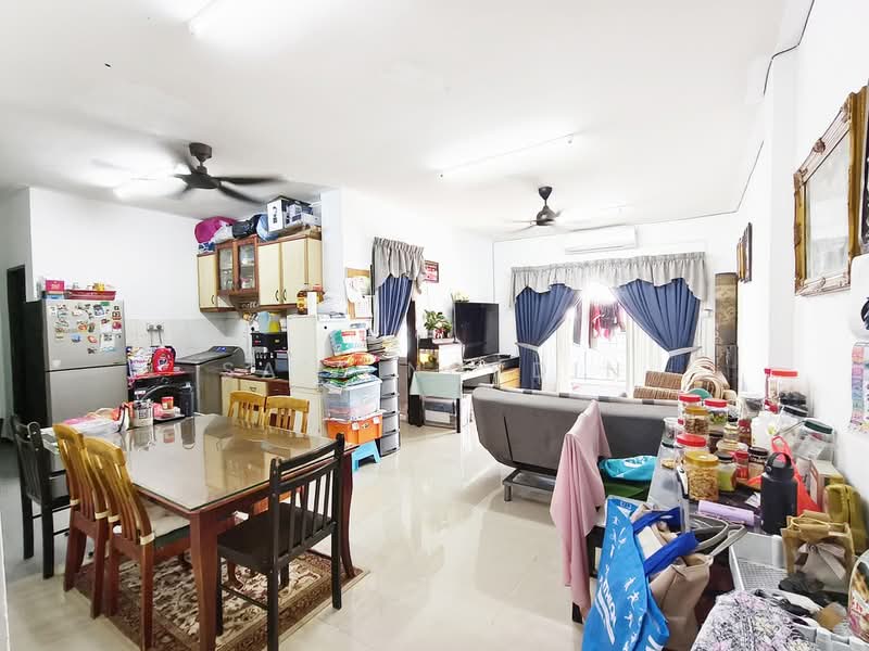Servis Apartment untuk Disewa di Suri Puteri - Sa'a Nordin - Living Room - PropertyGuru.com.my
