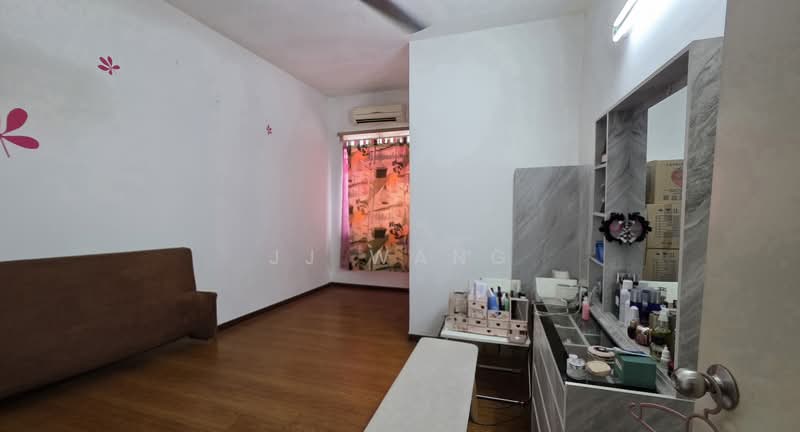 Rumah Teres 2-Tingkat untuk Dijual di Kota Kemuning (Shah Alam) - J J - PropertyGuru.com.my