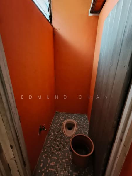 Tanah Kediaman untuk Dijual di Batu 14 (Puchong) - Edmund Chan - Bathroom - PropertyGuru.com.my