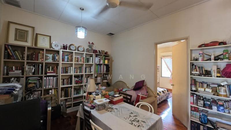 2-storey Terraced House for Sale in Kota Kemuning (Shah Alam) - J J - Living Room - PropertyGuru.com.my