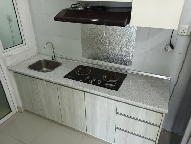Condominium for Rent at Scenaria @ North Kiara Hills - Raymond Siew - Kitchen - PropertyGuru.com.my