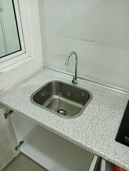 Condominium for Rent at Scenaria @ North Kiara Hills - Raymond Siew - Kitchen - PropertyGuru.com.my